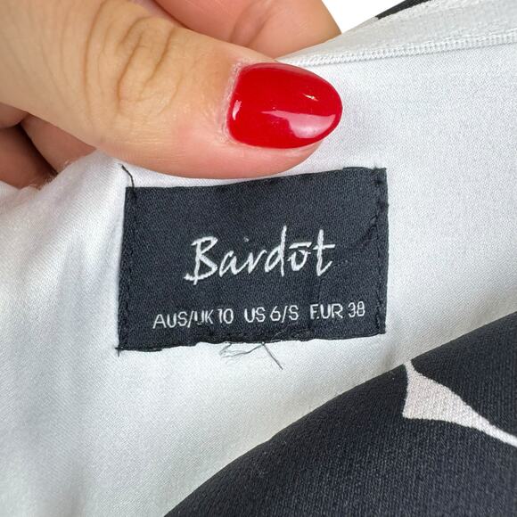 Bardot Black & White Floral Print Off the Shoulder Side Slit Midi Cocktail Dress - Picture 10 of 11